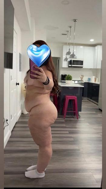 Bunny, 21  female escort, High Point