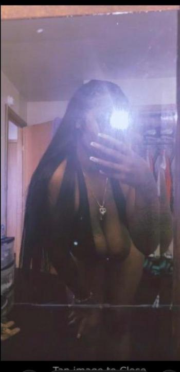 336-683-2084, 24  female escort, High Point