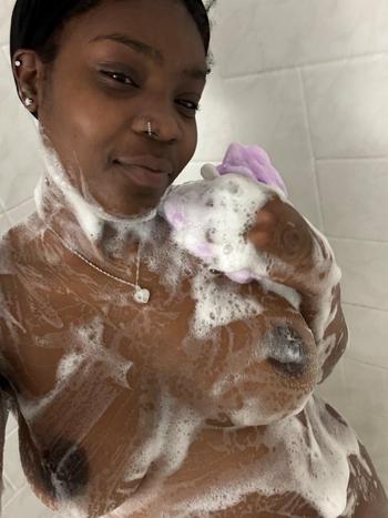 Dymondd, 21  female escort, High Point